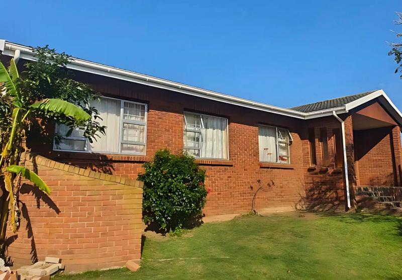 3 Bedroom Property for Sale in Heiderand Western Cape